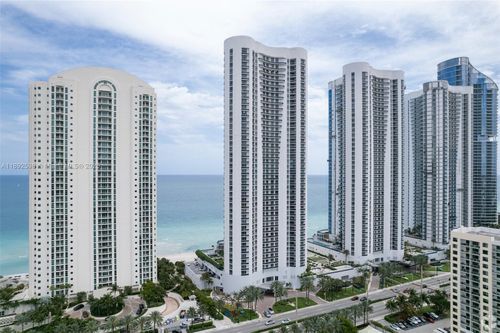 3705-16001 Collins Ave, Sunny Isles Beach, FL, 33160-5549 | Card Image