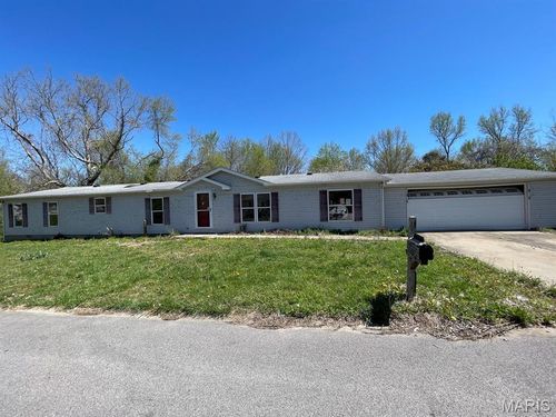 10914 Hunters Creek Dr, Lebanon, IL, 62254-1970 | Card Image