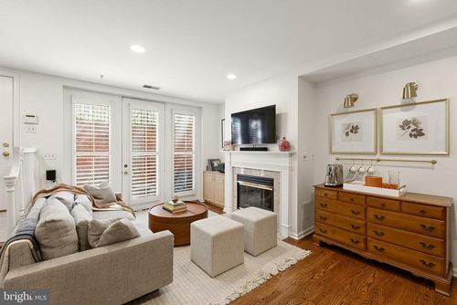 1121-1935 Belmont Rd Nw, WASHINGTON, DC, 20009-5422 | Card Image