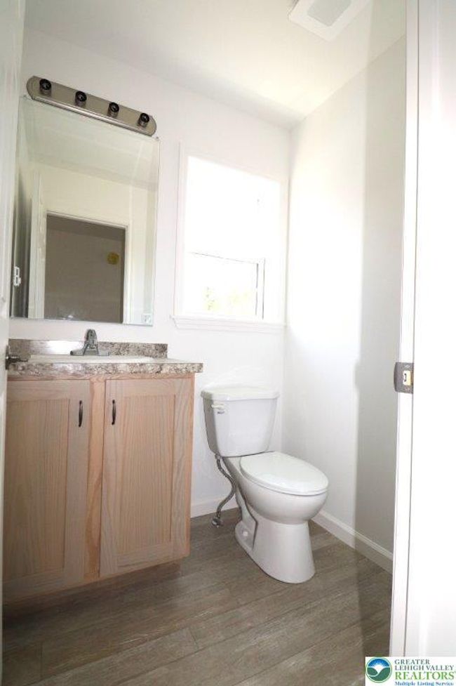 HALF BATH | Image 12