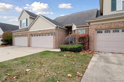 435 Carson Dr, Westland, MI, 48185-9660 | Card Image