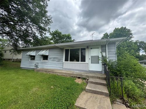 9840 Medford Dr, Saint Louis, MO, 63136-1963 | Card Image