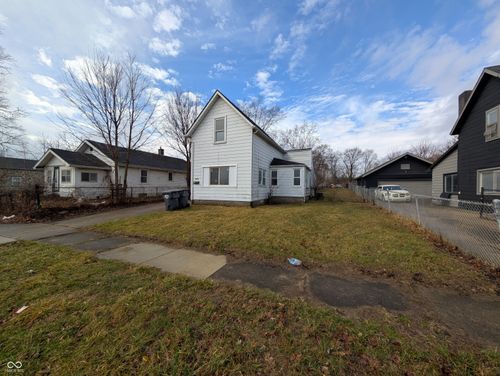 1917 Cedar St, Anderson, IN, 46016-3934 | Card Image