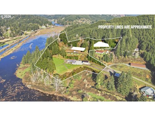94475 Golf Course Ln, North Bend, OR, 97459-8306 | Card Image