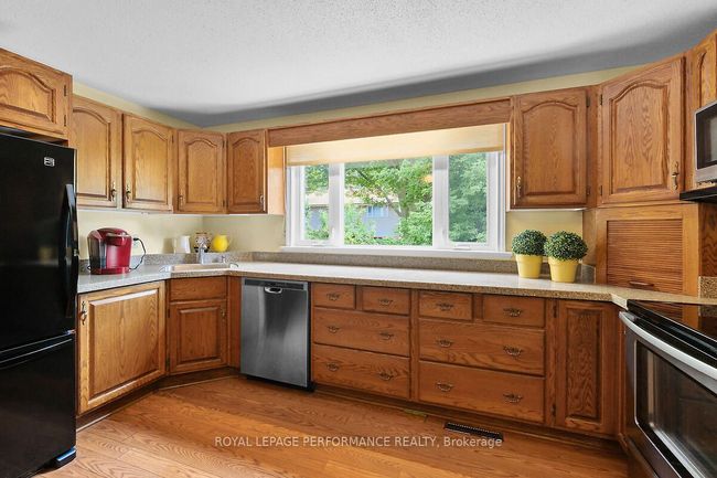 152 Withrow Ave, House other with 4 bedrooms, 3 bathrooms and 2 parking in Nepean ON | Image 20