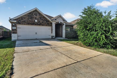 19512 James Manor St, Manor, TX, 78653-4071 | Card Image