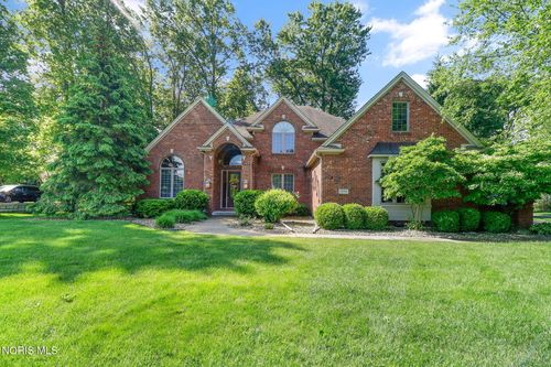 7901 Chestnut Rdg, Maumee, OH, 43537-9171 | Card Image