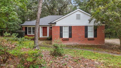 109 Oaklake Ct, Fuquay Varina, NC, 27526-9347 | Card Image
