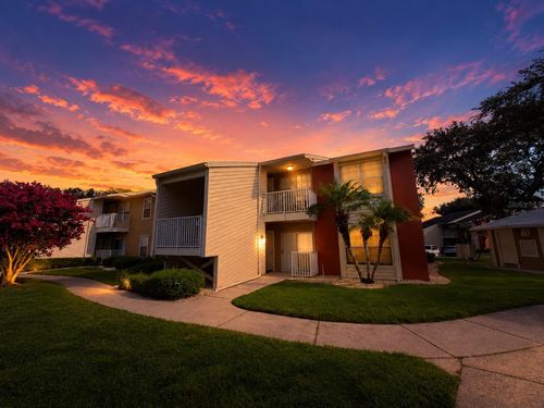 108-203 Lake Parsons Grn, BRANDON, FL, 33511-6081 | Card Image