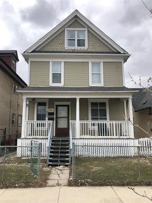 662 Ross Ave, Winnipeg, MB, R3E1C6 | Card Image
