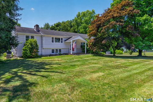 16 Williamsburg Dr, Orange, CT, 06477-1230 | Card Image
