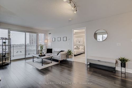511-1235 Bayly St, Pickering, ON, L1W1L7 | Card Image