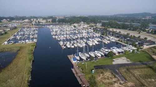 c-32-3429 Fulton Ave, Muskegon, MI, 49441-1025 | Card Image