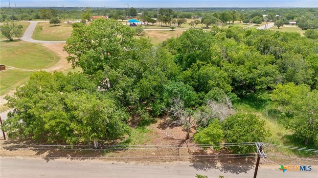 1140 N Hackberry Ave, Home with 0 bedrooms, 0 bathrooms and null parking in Luling TX | Image 12