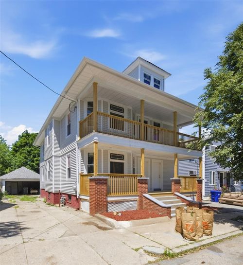 227 Roosevelt St, Providence, RI, 02909-3803 | Card Image