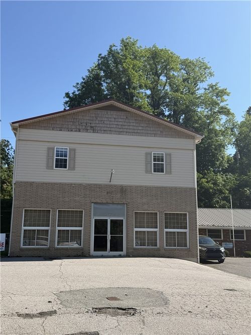513 E Main St, Jefferson, NC, 28640-8991 | Card Image