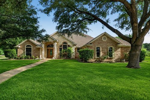 800 Granite Ln, Lorena, TX, 76655-3626 | Card Image