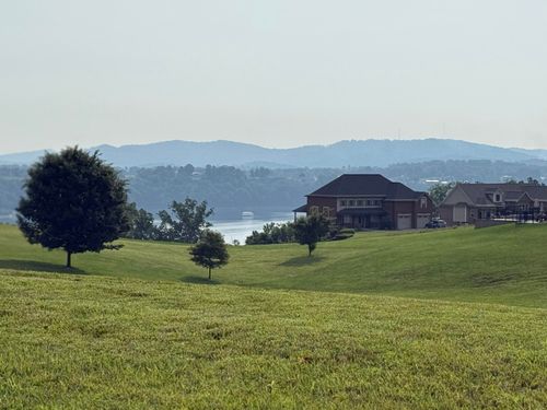 121 Tatum Point Dr, Somerset, KY, 42503-6026 | Card Image