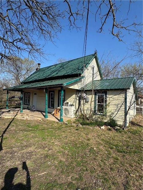 103 Maple St, Omaha, AR, 72662 | Card Image