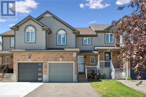 64 Foxglove Cres, Kitchener, ON, N2E3Y7 | Card Image