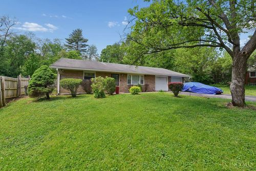 9613 Kosta Drive, Springfield Twp., OH, 45231 | Card Image
