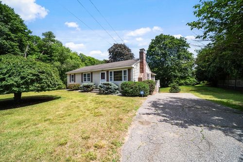 672 Old Bedford Rd, Concord, MA, 01742-2742 | Card Image
