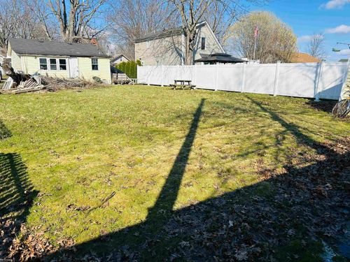 389 S Parkway Dr, Clay, MI, 48001-4524 | Card Image