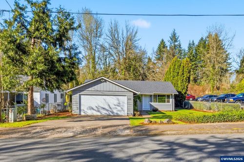 855 Idylwood Dr Se, Salem, OR, 97302-3907 | Card Image