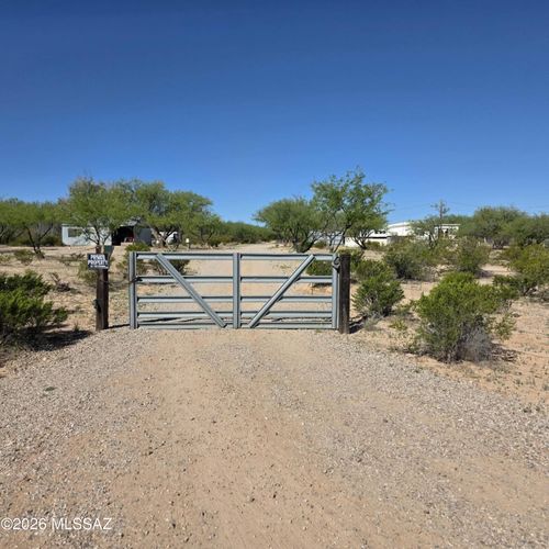 1530 N Libertine Lane, Benson, AZ, 85602 | Card Image