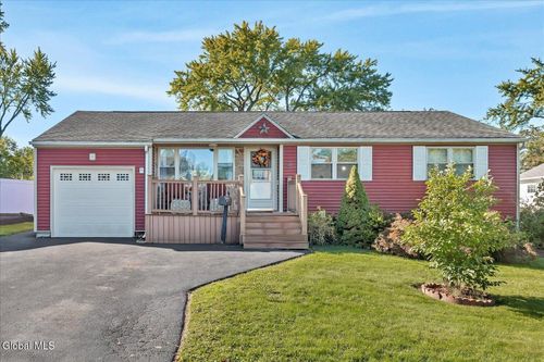 15 Harold Ave, Latham, NY, 12110-2435 | Card Image