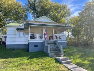 2010 Main Street, House other with 3 bedrooms, 2 bathrooms and null parking in Surgoinsville TN | Image 2