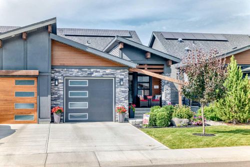 55 Riviera Crt, Cochrane, AB, T4C2V8 | Card Image