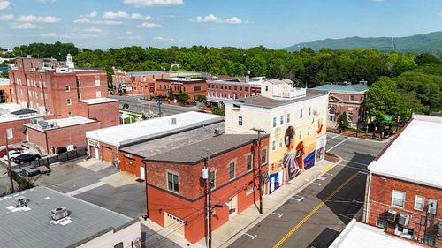 120 Tazewell Street, Wytheville, VA, 24382 | Card Image