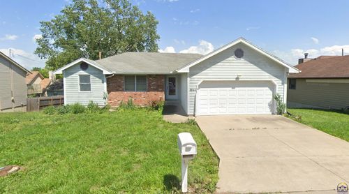 3644 Sw Skyview Dr, Topeka, KS, 66618 | Card Image