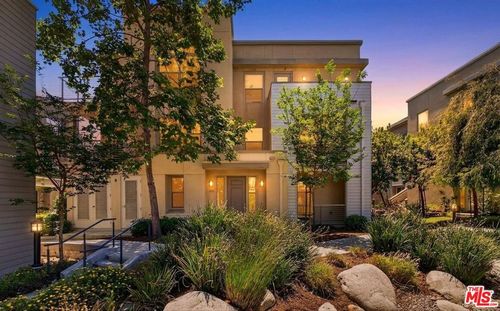 656 Colorado Cir, Carson, CA, 90745-2855 | Card Image