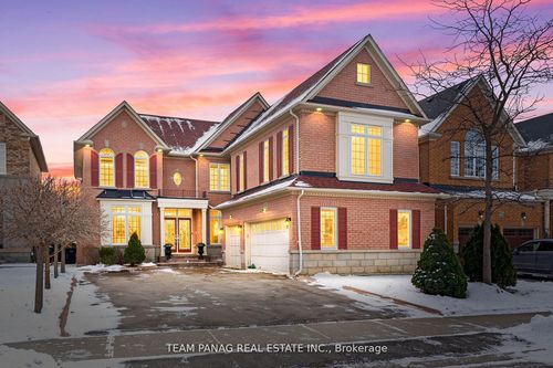 12 Concorde Dr, Brampton, ON, L6P1V6 | Card Image