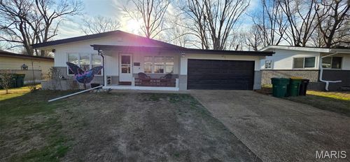 10205 Pannell Dr, Saint Louis, MO, 63136-5631 | Card Image