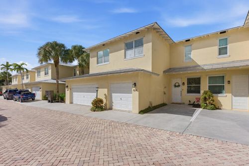 824 Se 4th Court, Deerfield Beach, FL, 33441 | Card Image