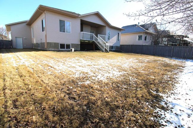 9005 Lakeshore Drive, Home with 4 bedrooms, 3 bathrooms and 2 parking in Grande Prairie AB | Image 18