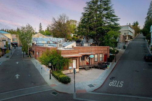 200 Commercial St, Nevada City, CA, 95959-2507 | Card Image
