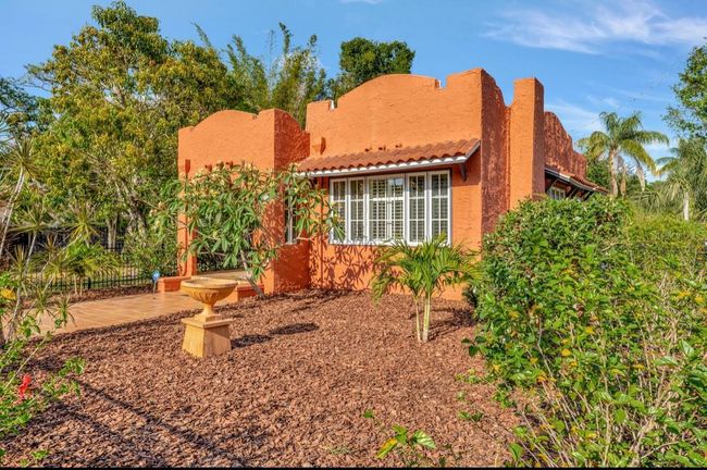 2002 Central Ave, House other with 2 bedrooms, 1 bathrooms and null parking in Sarasota FL | Image 52