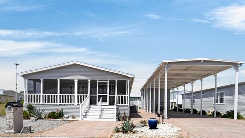 10039 Sterling Ave, DADE CITY, FL, 33525-0713 | Card Image