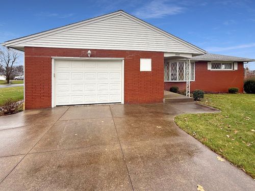 8668 Ethel Dr, Girard, PA, 16417-8804 | Card Image