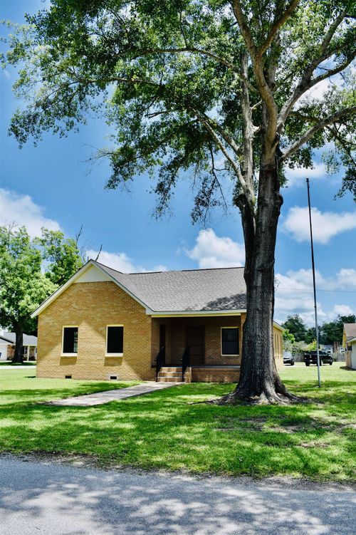 130-130 County Road 740, Buna, TX, 77612-6567 | Card Image