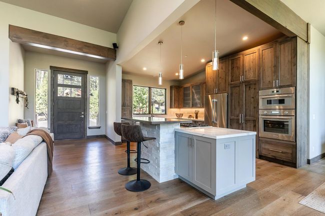 11711 Ghirard Rd, House other with 5 bedrooms, 3 bathrooms and null parking in Truckee CA | Image 5