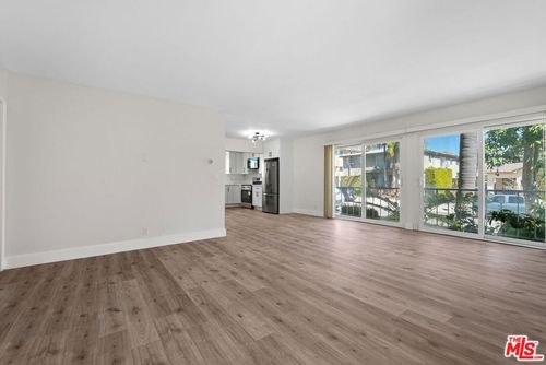 apt-1-1031 N Laurel Ave, West Hollywood, CA, 90046-6034 | Card Image