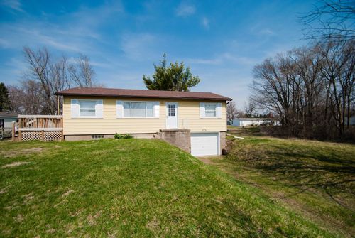 3344 148th Ave, Sherrard, IL, 61281-8512 | Card Image