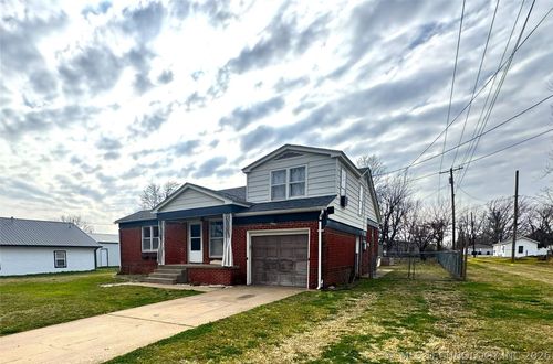 110 N Cedar Ave, Stroud, OK, 74079-4244 | Card Image
