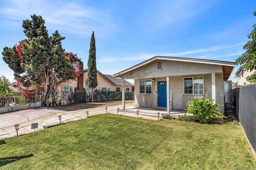 38 46th Street, San Diego, CA, 92105 | Card Image