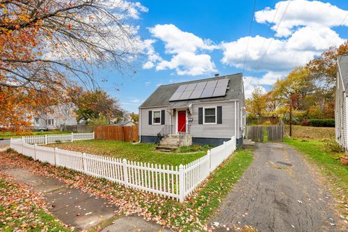 201 Saybrooke St, Hartford, CT, 06106-3460 | Card Image